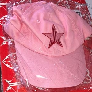 Jeffree Star Valentine’s hat